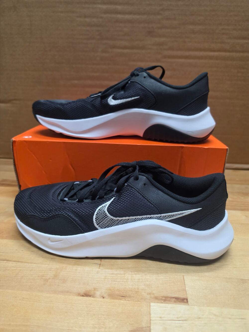 Nike Legend Essential 3 Next Nature Low Top Mesh Sneakers Mens Size 10.5